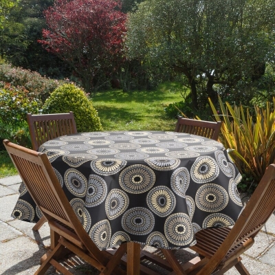 OBRUS GARDEN O 150 CM CZARNY