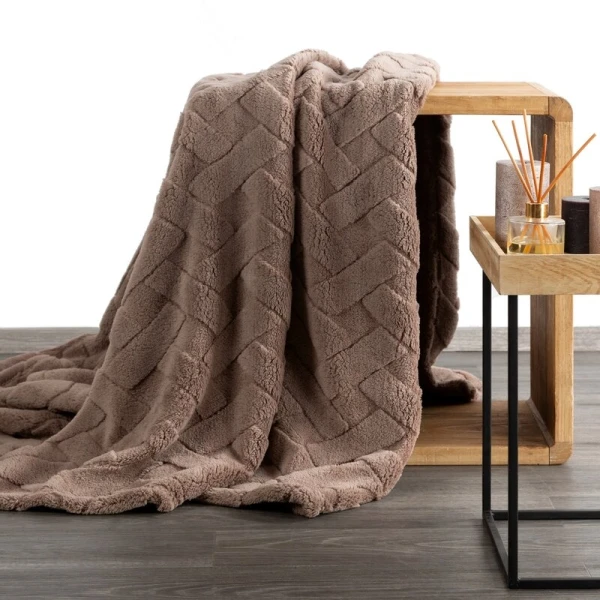KOC D91 CARO 170 X 210 CM CIEMNOBEŻOWY