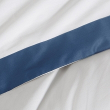 KOMPLET POŚCIELI LAURA 160 X 200 CM CZARNY KOMPLET POŚCIELI LAURA 160 X 200 CM CZARNY